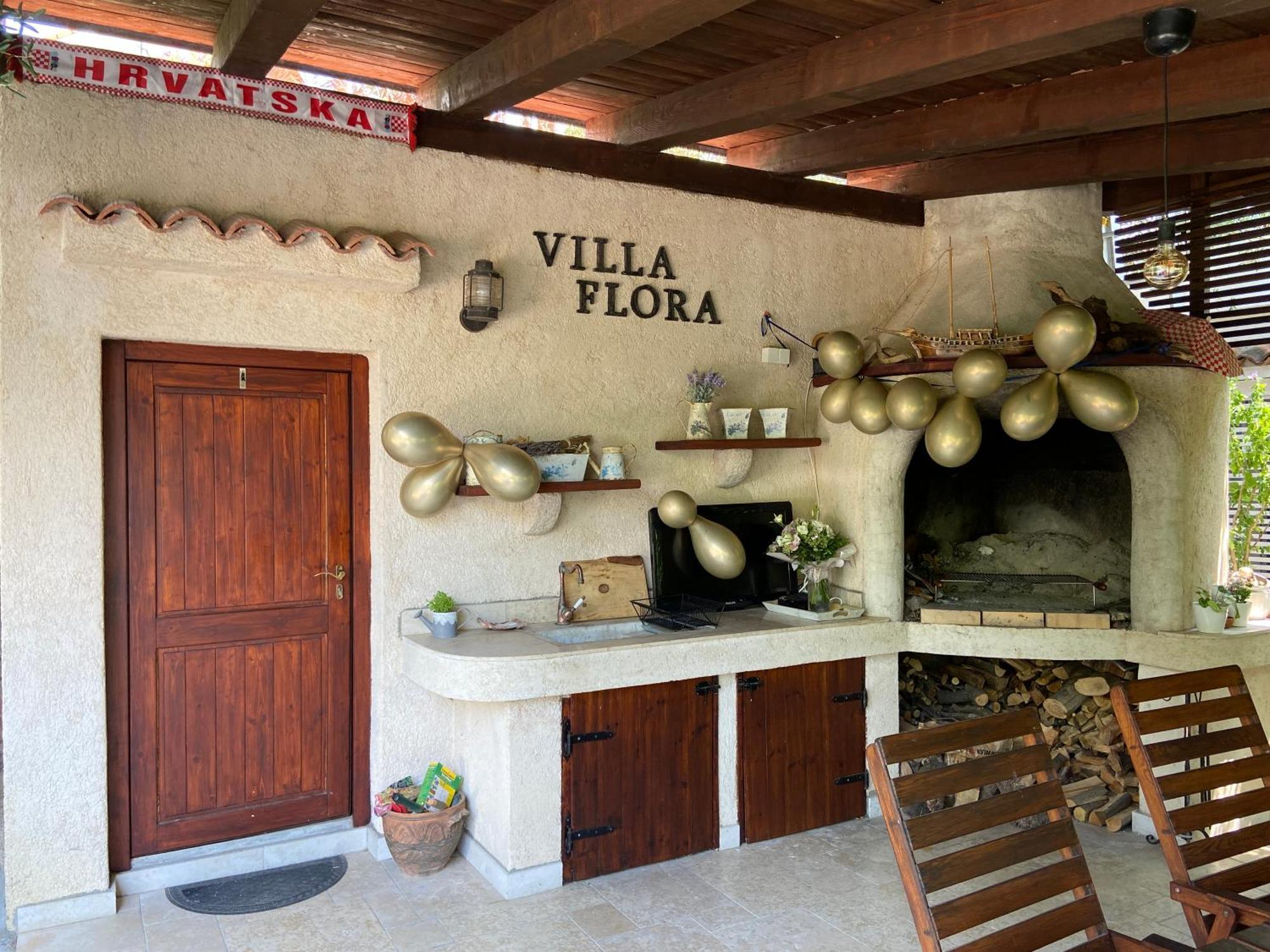 Apartmán Flora 2 *